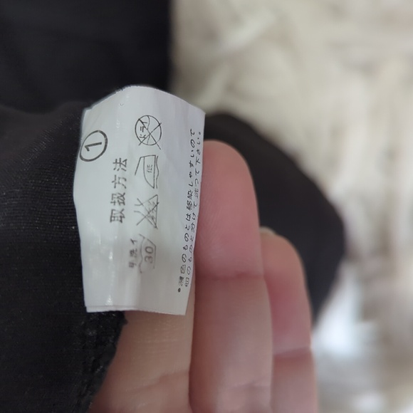 Shorts - Picture 3 of 3